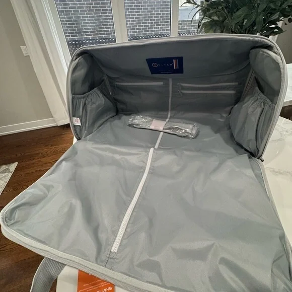 Gray - Picture 5 of 13